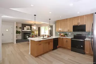 805 Perry St, Denver, CO 80204 - Photo 12