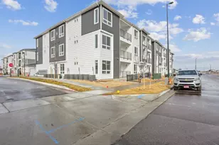 6153 N Ceylon St, Denver, CO 80249 - Photo 4