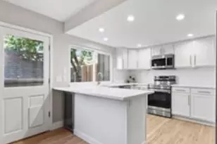 8062 E Phillips Cir, Centennial, CO 80112 - Photo 6