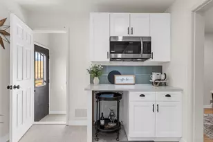 2960 Poplar St, Denver, CO 80207 - Photo 12