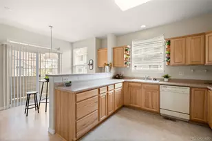 16982 E Warren Pl, Aurora, CO 80013 - Photo 10