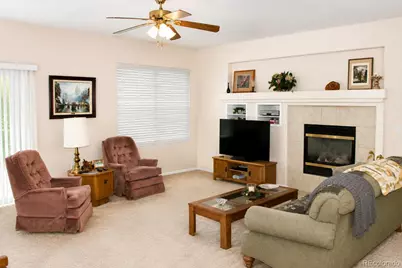 8148 S Biloxi Court, Aurora, CO 80016 - Photo 4
