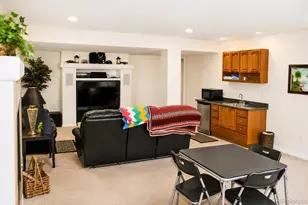 8148 S Biloxi Ct, Aurora, CO 80016 - Photo 22