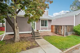 3850 S Genoa Ct, Aurora, CO 80013 - Photo 4