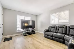 987 Vaughn St, Aurora, CO 80011 - Photo 4