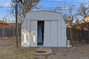 821 Salem St, Aurora, CO 80011 - Photo 24