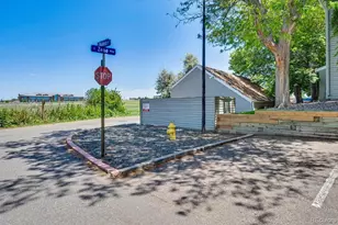 908 S Walden Way, Aurora, CO 80017 - Photo 16