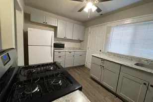 372 S Stuart St, Denver, CO 80219 - Photo 4