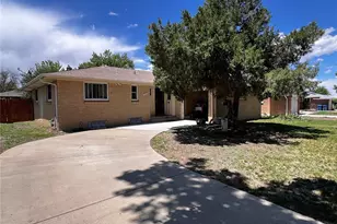 535 Kenton St, Aurora, CO 80010 - Photo 2