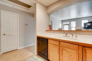 1747 N Pearl St, Denver, CO 80203 - Photo 8