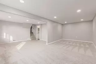 608 Evanston St, Aurora, CO 80011 - Photo 16