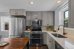 3051 Grape St, Denver, CO 80207 - Photo 4