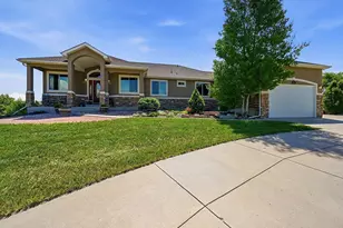 8898 Longs Peak Cir, Windsor, CO 80550 - Photo 2