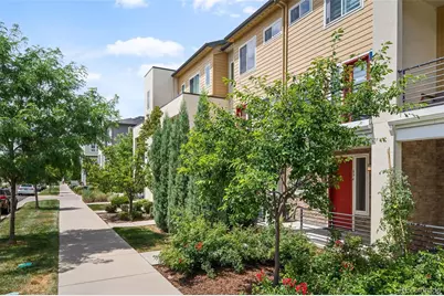 694 E Hinsdale Avenue, Littleton, CO 80122 - Photo 2
