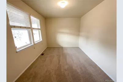 6334 N Ensenada Court, Aurora, CO 80019 - Photo 8