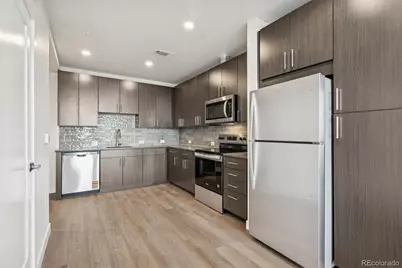 639 29th Street #211, Denver, CO 80205 - Photo 4
