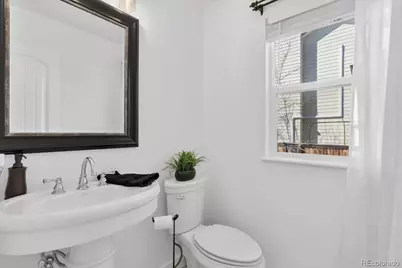 9421 Crestmore Way, Highlands Ranch, CO 80126 - Photo 14