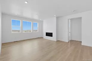 697 Bradley Cir, Elizabeth, CO 80107 - Photo 4