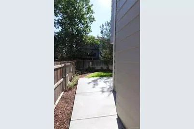 5566 S Ireland Street, Aurora, CO 80015 - Photo 8