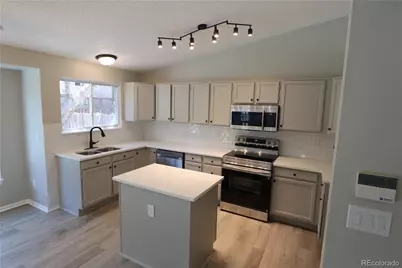 5566 S Ireland Street, Aurora, CO 80015 - Photo 32