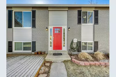 3196 S Olathe Way, Aurora, CO 80013 - Photo 2
