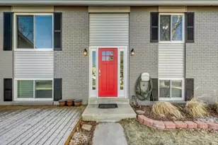 3196 S Olathe Way, Aurora, CO 80013 - Photo 2