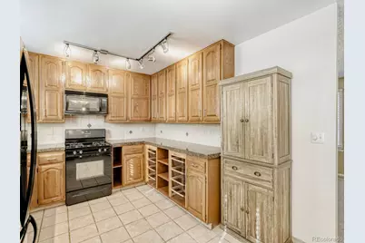 3196 S Olathe Way, Aurora, CO 80013 - Photo 8