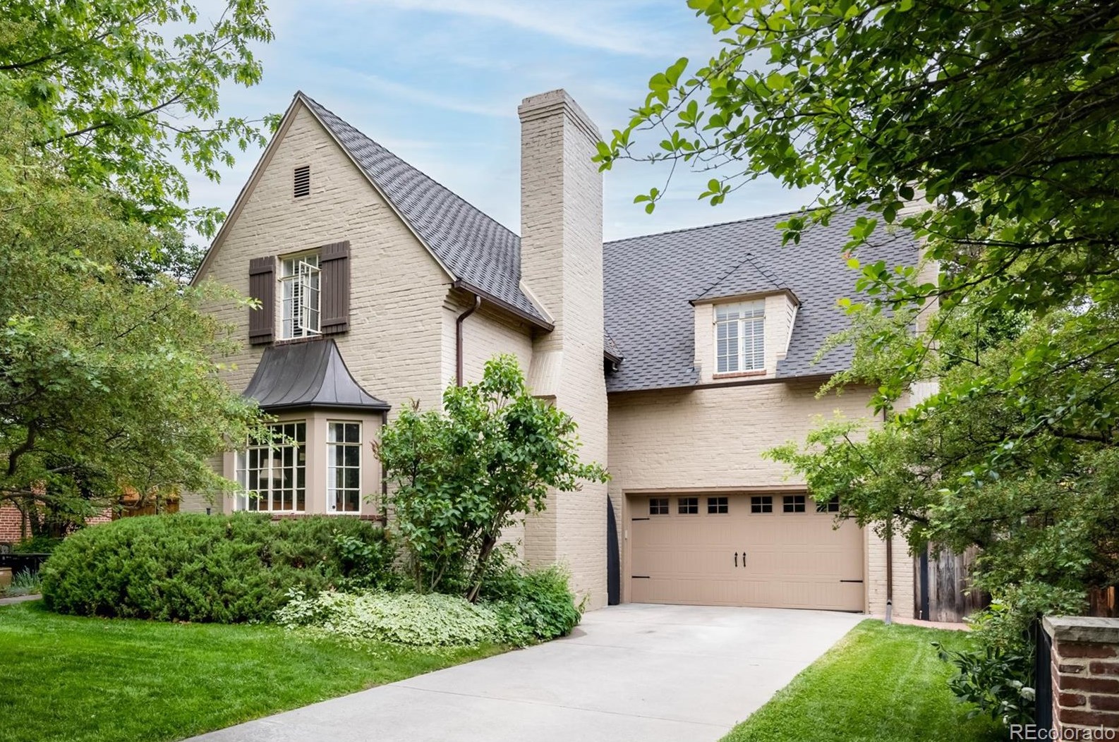 657 Bellaire St, Denver, CO 80220-4934