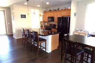 25585 E Maple Pl, Aurora, CO 80018 - Photo 4