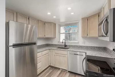 961 S Pitkin Court, Aurora, CO 80017 - Photo 6