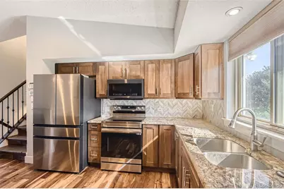 18938 E Utah Circle, Aurora, CO 80017 - Photo 6