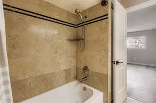 1060 S Parker Road, Denver, CO 80231 - Photo 22