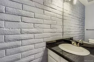 1060 S Parker Road, Denver, CO 80231 - Photo 8