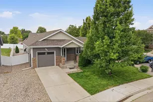 981 Libra Ct, Loveland, CO 80537 - Photo 2