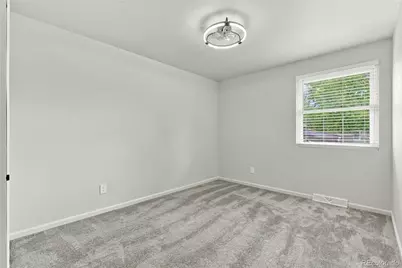 3109 Douglas Avenue, Loveland, CO 80538 - Photo 12