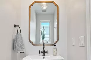 1052 N Knox Ct, Denver, CO 80204 - Photo 24