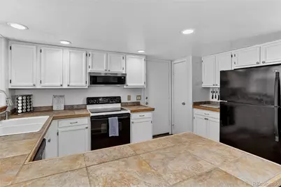 7961 Jared Way, Littleton, CO 80125 - Photo 10