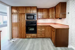 2203 Templeton Gap Rd, Colorado Springs, CO 80907 - Photo 14