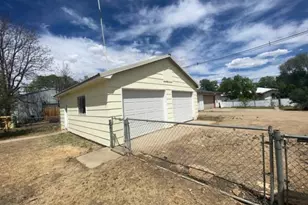 426 Poplar Ave, Las Animas, CO 81054 - Photo 6