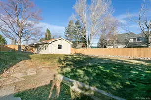 8892 S Balsam St, Littleton, CO 80128 - Photo 6