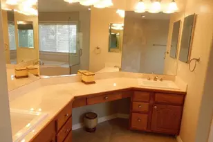 8692 E Hawaii Dr, Denver, CO 80231 - Photo 14