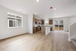 9187 Truckee Ct, Commerce City, CO 80022 - Photo 4