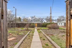 2233 Kenton St, Aurora, CO 80010 - Photo 20