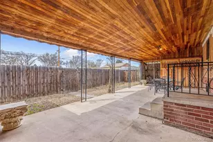 2233 Kenton St, Aurora, CO 80010 - Photo 22