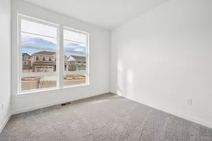 476 S Salida St, Aurora, CO 80017 - Photo 2