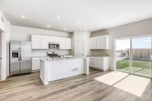 395 Wildflower Ct, Bennett, CO 80102 - Photo 4