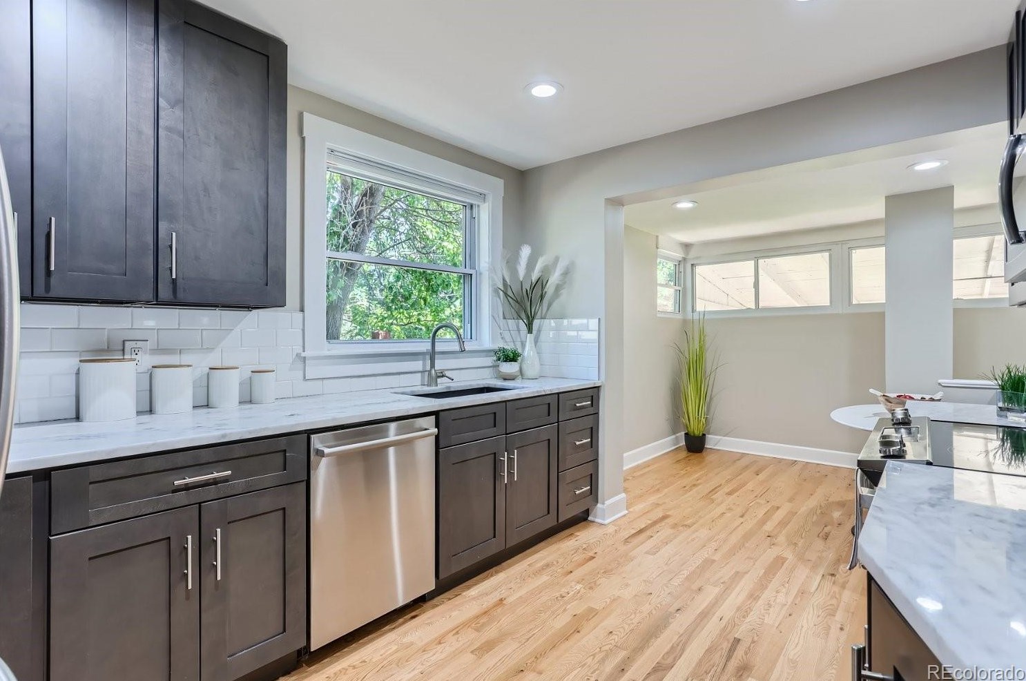 1590 Lincoln St, Denver CO  80203-1502 exterior