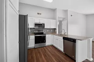 1601 Fraser Ct, Aurora, CO 80011 - Photo 6