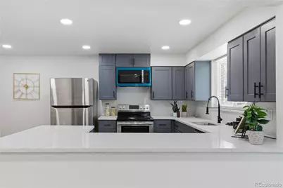 6033 Hoyt Court, Arvada, CO 80004 - Photo 4