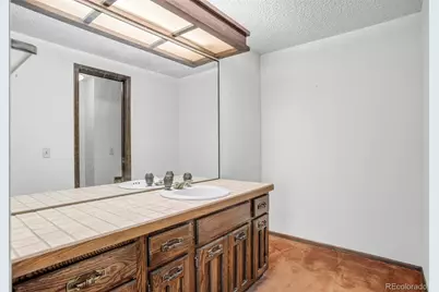 2439 W Kettle Circle, Littleton, CO 80120 - Photo 18
